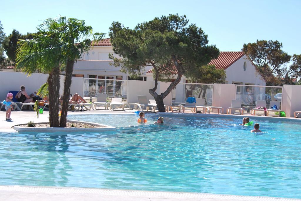 Lagrange Grand Bleu Vacances - Residence Le Mas De Torreilles Zewnętrze zdjęcie